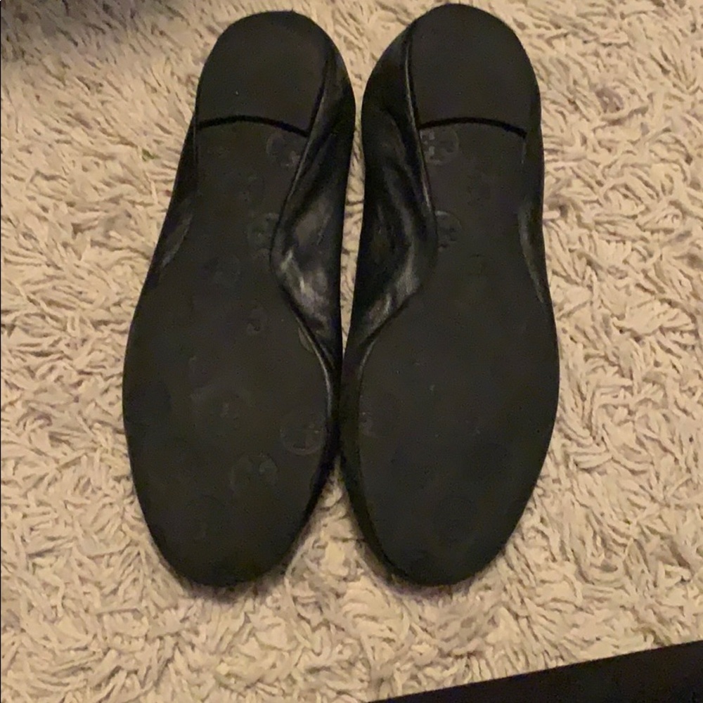 Tory Burch flats (8 silver and black ) - Picture 8 of 8